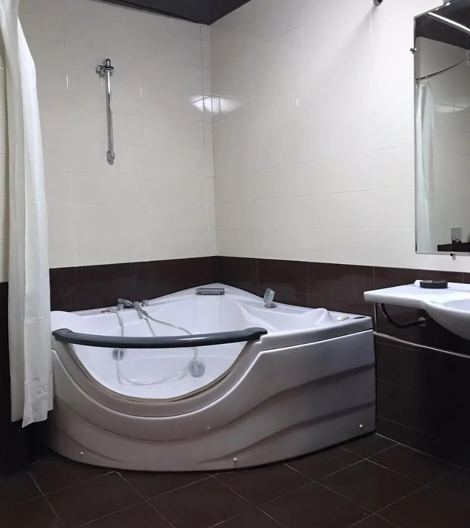 Cosy Apartment At Abashidze 85 Тбилиси 0*,